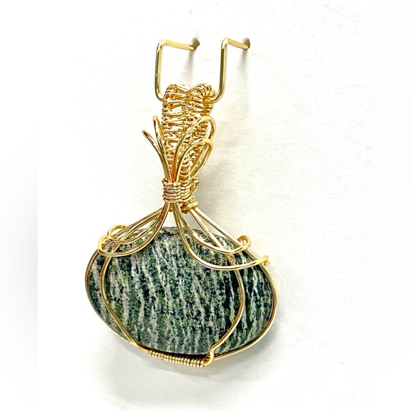 HANDMADE Swiss Opal Hand Wrapped Gold Plated Statement Pendant, Artisan Jewelry - Picture 4 of 10